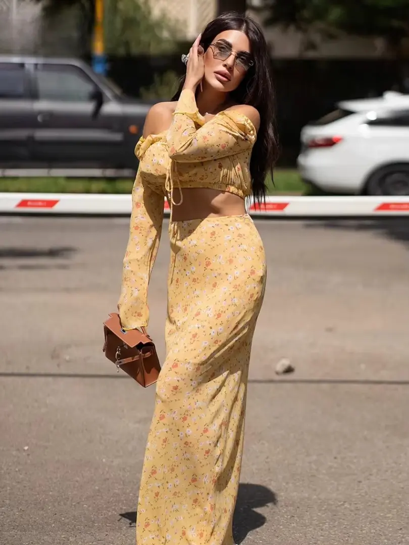Elegant Loose Print Long Sleeve Crop Top With High Waist Maxi Skirt Set - Image 2